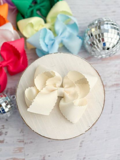 4.5" Classic Scalloped Hair Bow | Headband