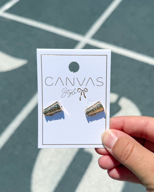 Cheer Stud Earrings in Shiny Gold