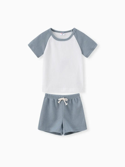 Toddler Boy 2pcs Raglan Sleeve Tee and Shorts Set